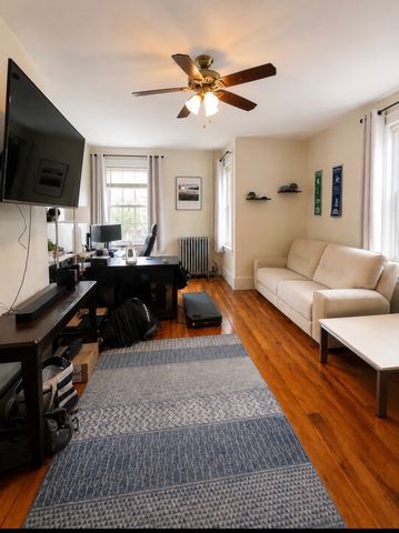 21 Trull 21, Boston, MA 02125