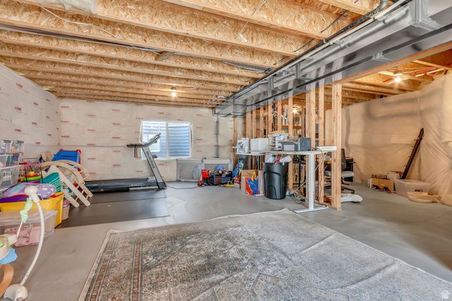 69 N GRANITE PARK DR, Saratoga Springs, UT 84045