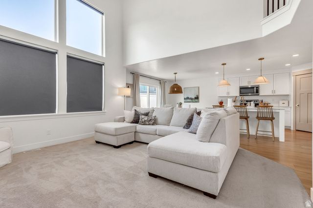 69 N GRANITE PARK DR, Saratoga Springs, UT 84045