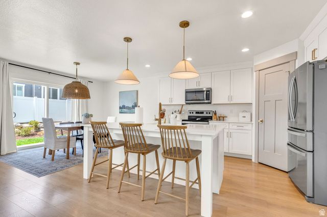 69 N GRANITE PARK DR, Saratoga Springs, UT 84045