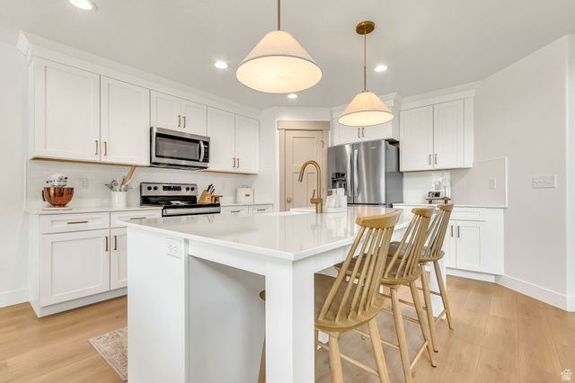 69 N GRANITE PARK DR, Saratoga Springs, UT 84045
