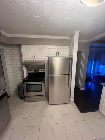 3268 Prairie Avenue, Royal Oak, MI 48073