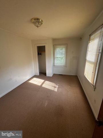 4225 MAYS LANDING RD, Millville, NJ 08332