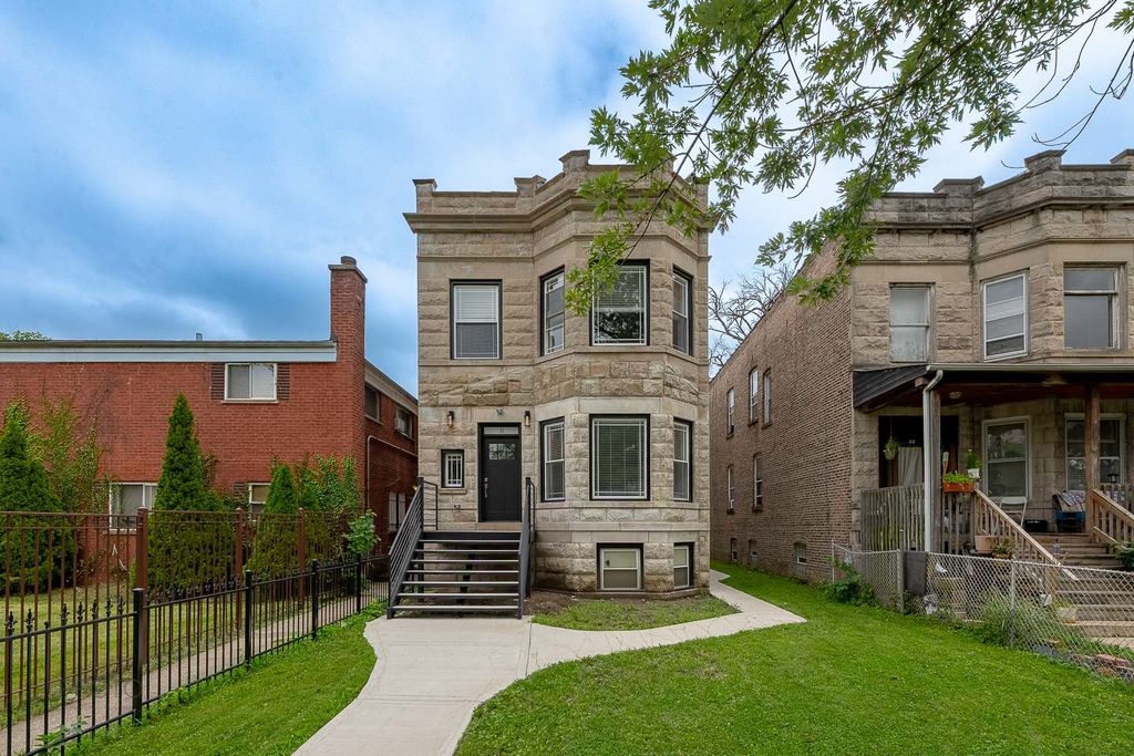 35 N Mayfield Avenue 1, Chicago, IL 60644