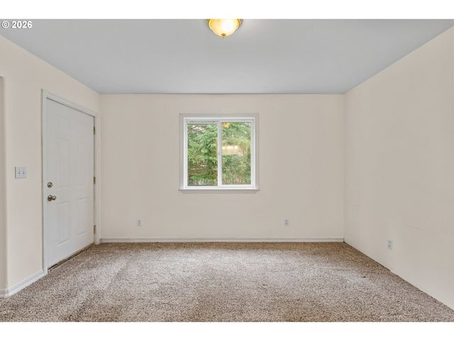 720 Sw PIONEER Ct, Willamina, OR 97396