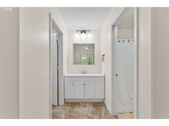 720 Sw PIONEER Ct, Willamina, OR 97396