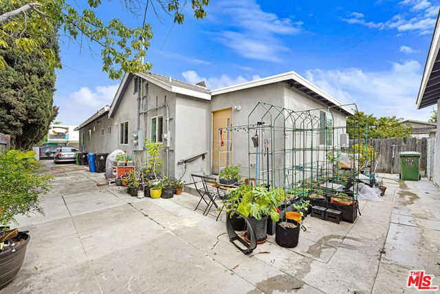 5418 Smiley Drive, Los Angeles, CA 90016