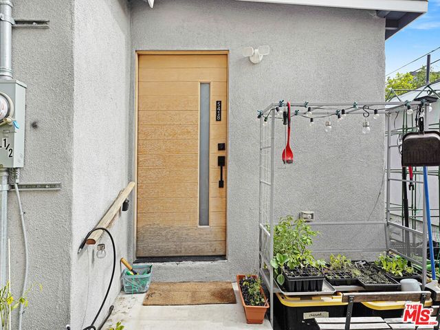 5418 Smiley Drive, Los Angeles, CA 90016