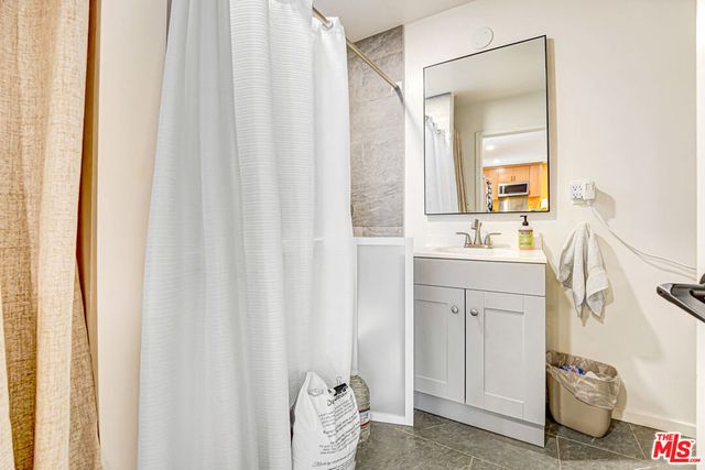 5418 Smiley Drive, Los Angeles, CA 90016