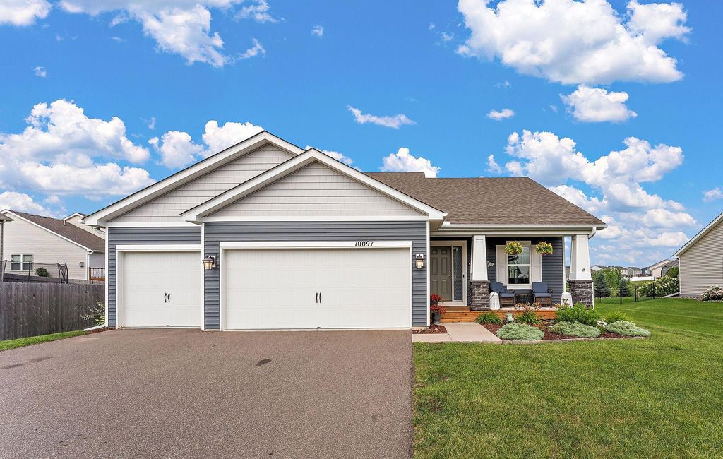 10097 189th Avenue NW, Elk River, MN 55330