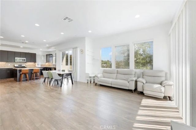 711 Brooklyn, Brea, CA 92821