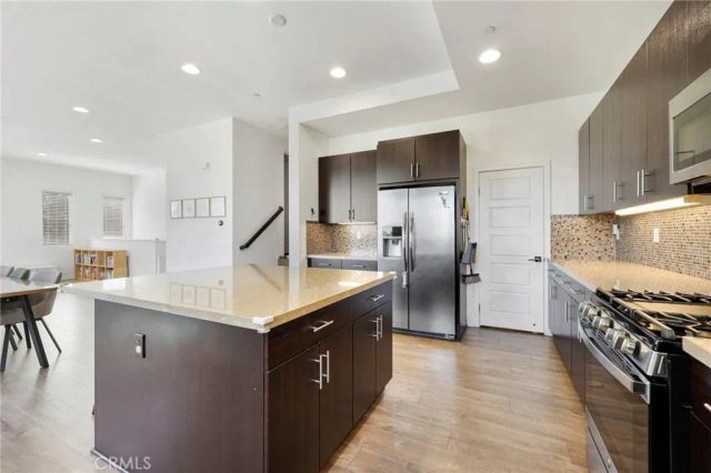 711 Brooklyn, Brea, CA 92821