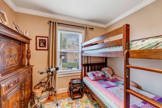 2720 W 97th Street, Evergreen Park, IL 60805