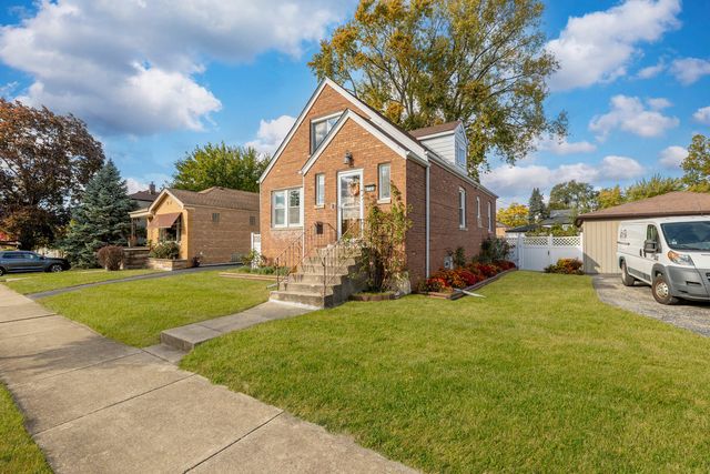 2720 W 97th Street, Evergreen Park, IL 60805