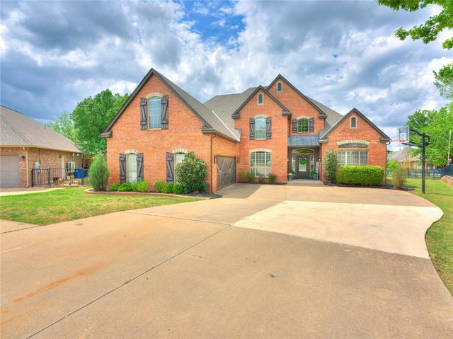 3805 Highridge, Edmond, OK 73003