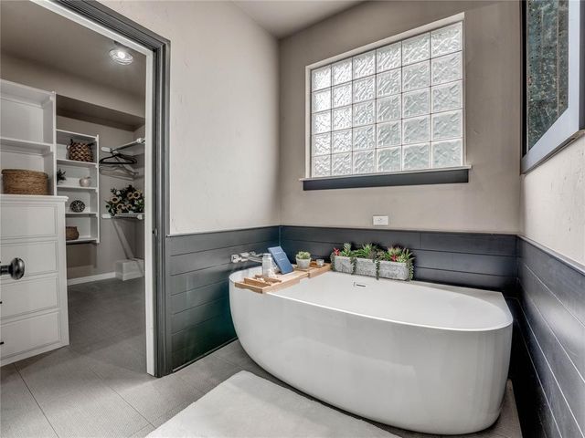 3805 Highridge, Edmond, OK 73003