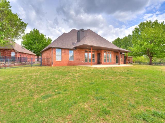 3805 Highridge, Edmond, OK 73003