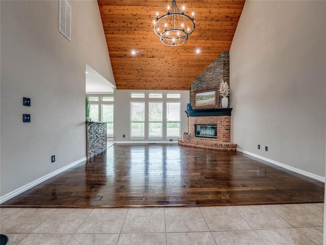 3805 Highridge, Edmond, OK 73003