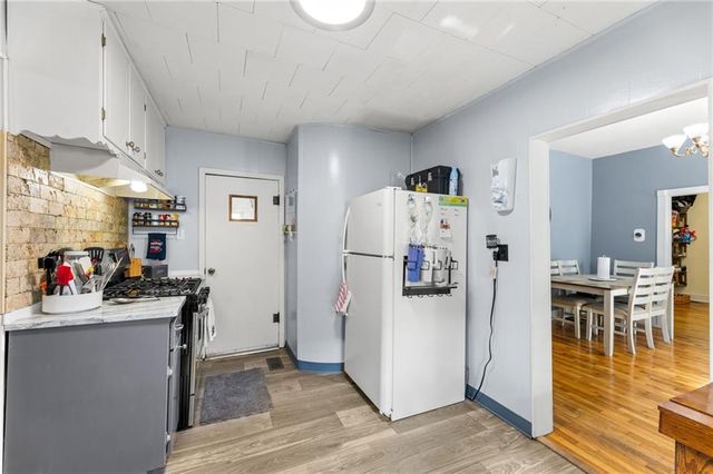 303 E Wea Street, Paola, KS 66071
