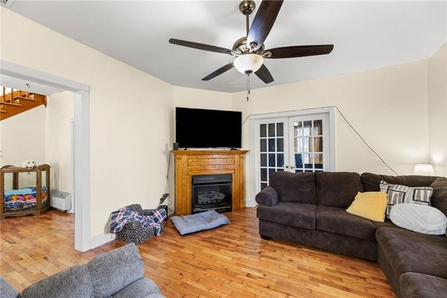 303 E Wea Street, Paola, KS 66071
