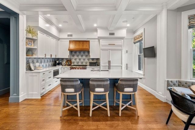 288 Commonwealth Ave 3, Boston, MA 02115