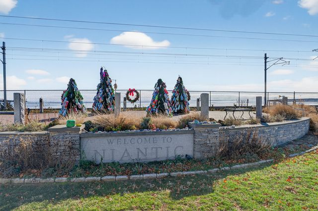 38 Hope Street 1307, East Lyme, CT 06357