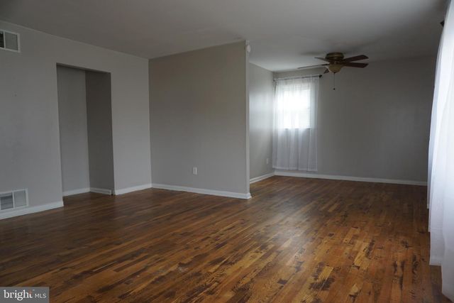15 HARDY RD, New Castle, DE 19720