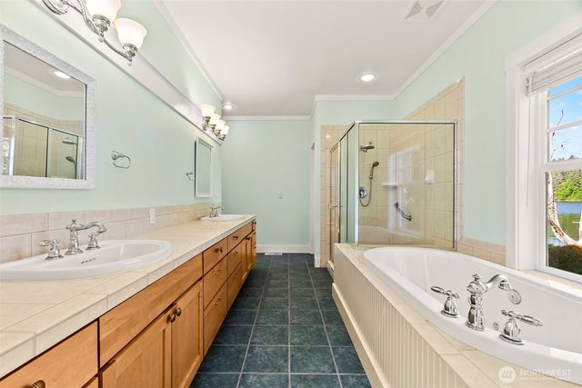 1800 E South Island Drive, Shelton, WA 98584