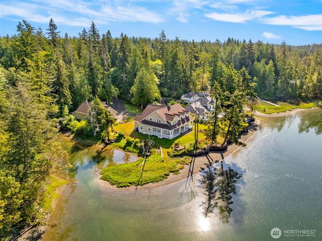 1800 E South Island Drive, Shelton, WA 98584