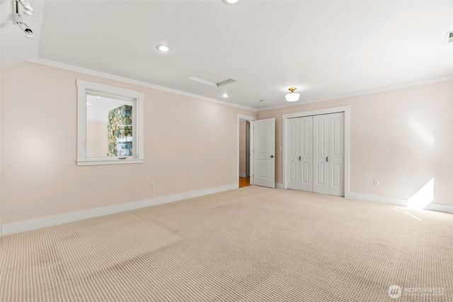 1800 E South Island Drive, Shelton, WA 98584