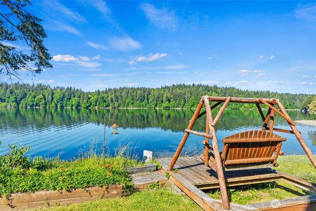 1800 E South Island Drive, Shelton, WA 98584