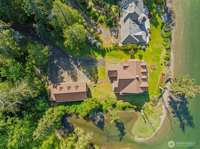 1800 E South Island Drive, Shelton, WA 98584