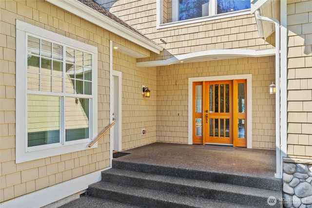 1800 E South Island Drive, Shelton, WA 98584