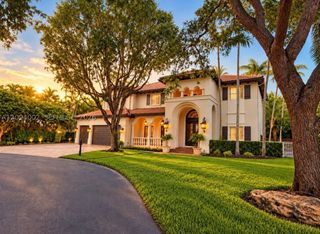17015 SW 74th Ave, Palmetto Bay, FL 33157