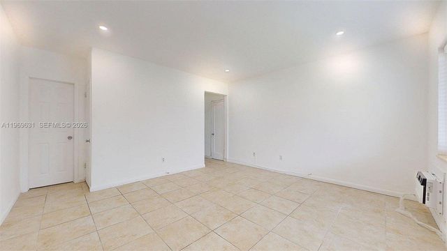 2499 SW 27th St 5, Miami, FL 33133