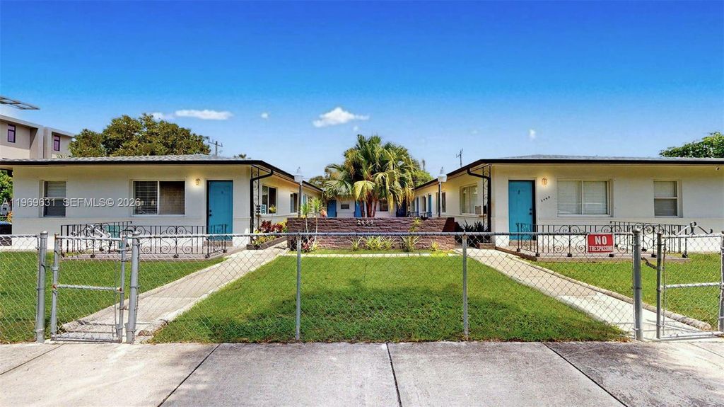 2499 SW 27th St 5, Miami, FL 33133