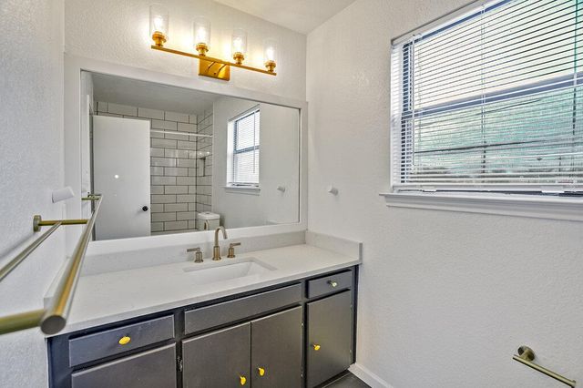 2119 Gaston Place DR B, Austin, TX 78723