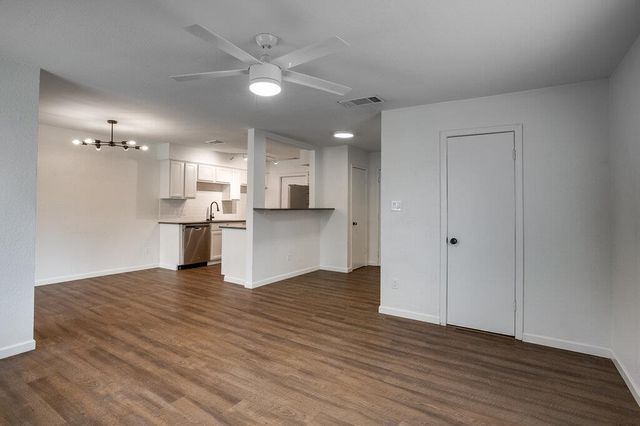 2119 Gaston Place DR B, Austin, TX 78723