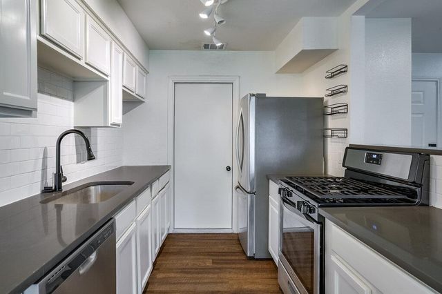 2119 Gaston Place DR B, Austin, TX 78723