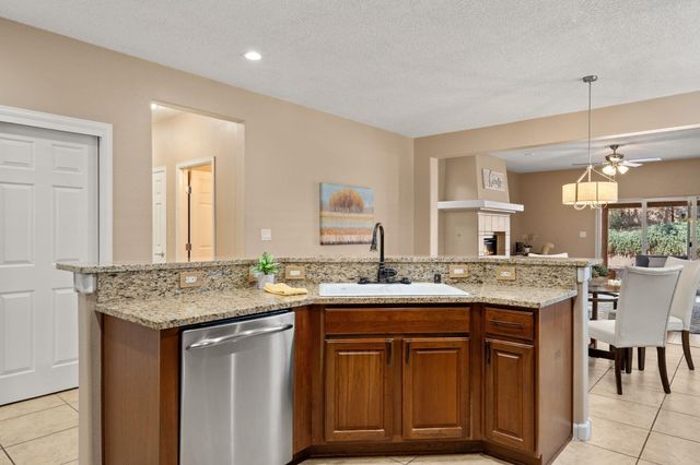 3512 North Pole Loop NE, Rio Rancho, NM 87144