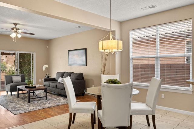 3512 North Pole Loop NE, Rio Rancho, NM 87144