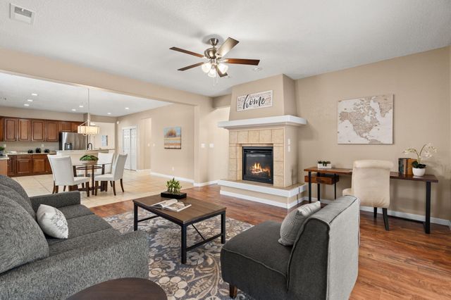 3512 North Pole Loop NE, Rio Rancho, NM 87144