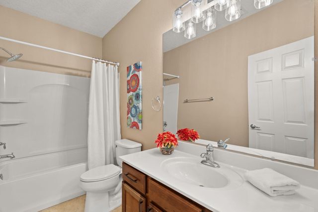 3512 North Pole Loop NE, Rio Rancho, NM 87144