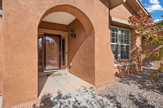 3512 North Pole Loop NE, Rio Rancho, NM 87144