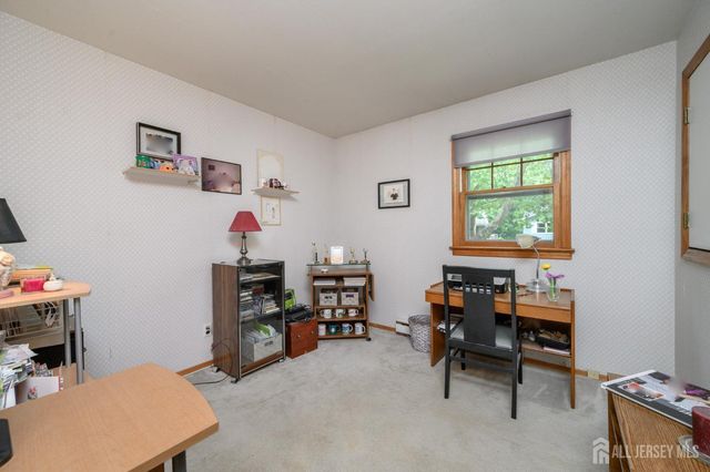 6 Ash Lane, Parsippany-troy Hills, NJ 07034