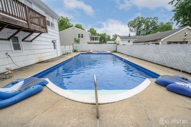 6 Ash Lane, Parsippany-troy Hills, NJ 07034