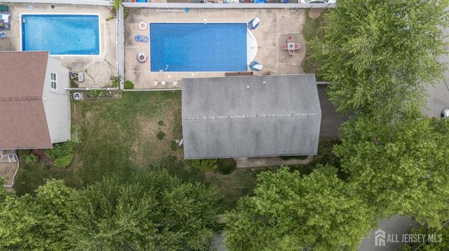 6 Ash Lane, Parsippany-troy Hills, NJ 07034