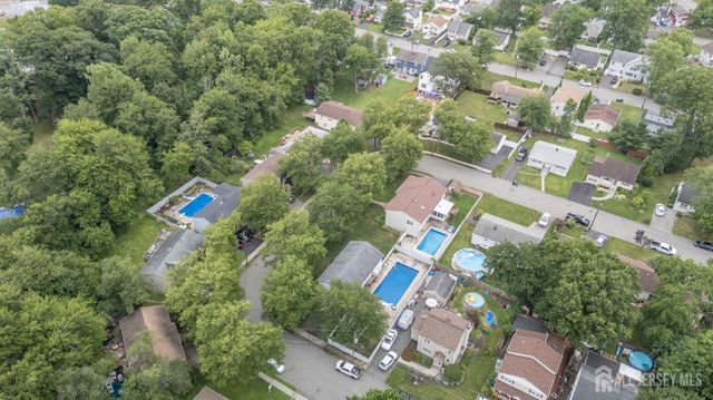6 Ash Lane, Parsippany-troy Hills, NJ 07034
