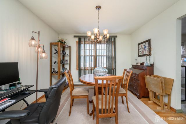 6 Ash Lane, Parsippany-troy Hills, NJ 07034