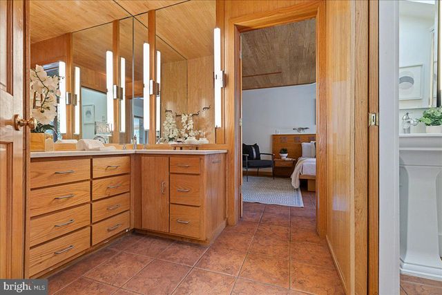 165 HEATHER LN, Princeton, NJ 08540